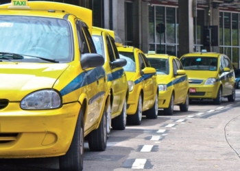 Menos burocracia: Prefeitura do Rio agiliza processos para taxistas poderem trabalhar