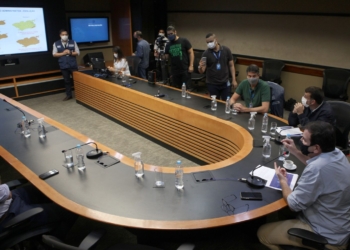 Com mais casos de nova variante, cidade do Rio se mantém em risco alto