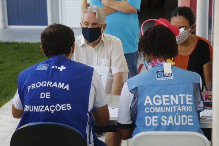Nesta terça-feira, foram imunizados idosos com 83 anos – Marcos de Paula/Prefeitura