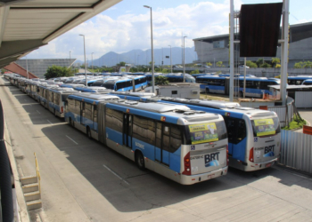 Com 1 mês de intervenção, Prefeitura aumenta frota do BRT para 145 ônibus em circulação