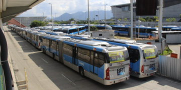 Com 1 mês de intervenção, Prefeitura aumenta frota do BRT para 145 ônibus em circulação