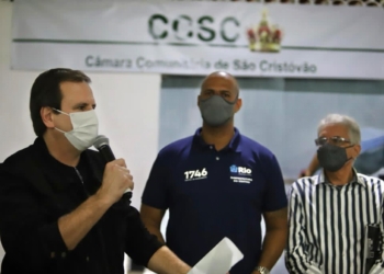 Eduardo Paes vai a São Cristóvão e anuncia implementação do Luz Maravilha no bairro