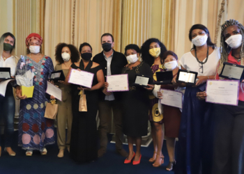 Mulheres que se destacam na luta contra Covid recebem Prêmio Nise da Silveira da Prefeitura do Rio