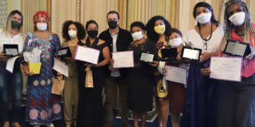 Mulheres que se destacam na luta contra Covid recebem Prêmio Nise da Silveira da Prefeitura do Rio