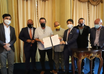 Prefeito Eduardo Paes sanciona Lei do Reforço Escolar