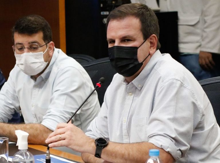 Paes: “O comprovante de vacinação é a garantia que temos de evitar mortes” – Marcelo Piu/Prefeitura