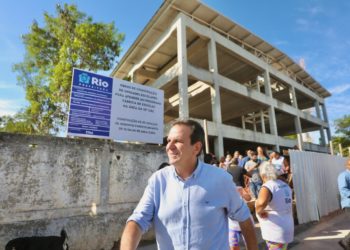 Paes anuncia a construção de mais 4 escolas na Zona Oeste