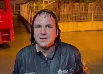 Paes reforça orçamento para controle de enchentes e drenagem em encostas