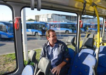 Gestão Eduardo Paes compra mais 100 ônibus para o sistema BRT