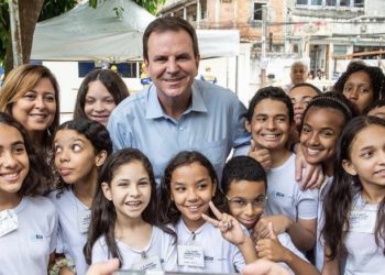 Gestão Paes inicia construção das 4 escolas feitas com estrutura de arena olímpica