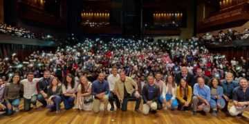 Em parceria inedita, Paes lança programa para formar jovens lideranças com Prefeitura e Unesco