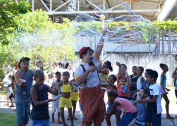 Paes anuncia 4 mil vagas para crianças nas colônias de férias em equipamentos esportivos da cidade