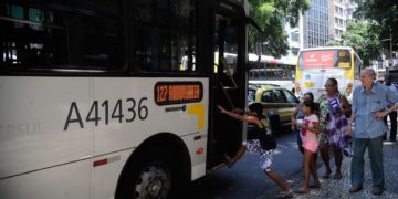 Eduardo Paes anuncia retomada de mais serviços de ônibus; confira quais linhas estão de volta