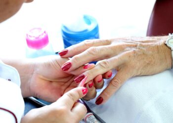 Prefeitura do Rio divulga 649 postos de trabalho em empresas parceiras