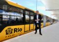 Paes entrega mais 110 novos ônibus do BRT, Transcarioca tem frota 100% renovada