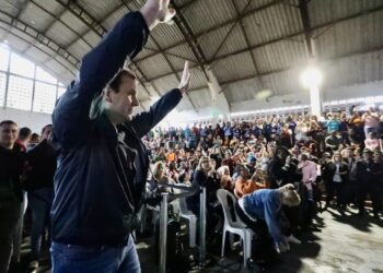 Eduardo Paes anuncia construção do Parque Cesário de Melo, em Inhoaíba