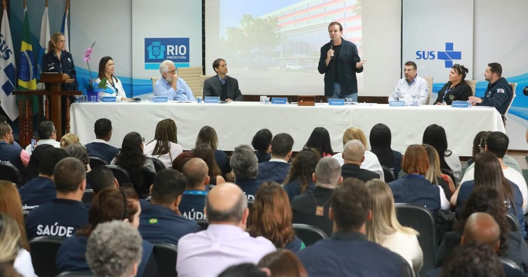 Prefeito Eduardo Paes assina contrato para modernizações nas instalações do Complexo Hospitalar Souza Aguiar