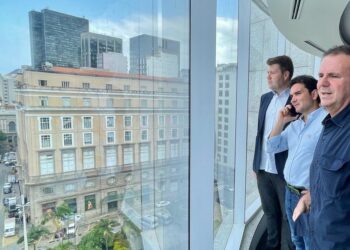 Rio sediará 1º escritório da Organização Mundial do Turismo nas Américas, Paes visita futura sede com Ministro