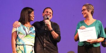 Paes fortalece equipe de apoio à Educação Especial com a contratação de mais de 900 novos agentes