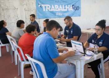 Prefeitura do Rio divulga 1.596 vagas de emprego para todos os níveis de escolaridade