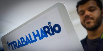 Prefeitura do Rio divulga 1.674 vagas de emprego para esta semana