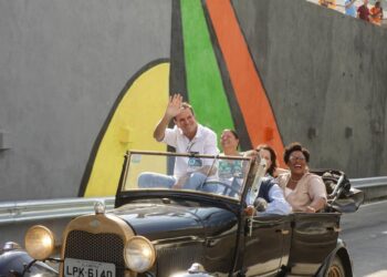 Prefeito Eduardo Paes inaugura mergulhão de Campo Grande