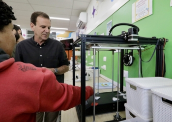 Eduardo Paes afirma que vai expandir para 500 o número de Ginásios Educacionais Tecnológicos