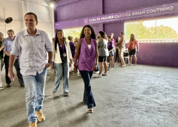 Paes visita Casa da Mulher Carioca e promete mais 5 unidades na cidade