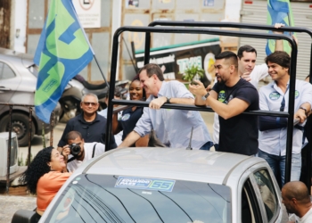 Paes faz correata em Rio das Pedras e Muzema e reforça o compromisso de continuar com os investimentos em todas as comunidades da cidade